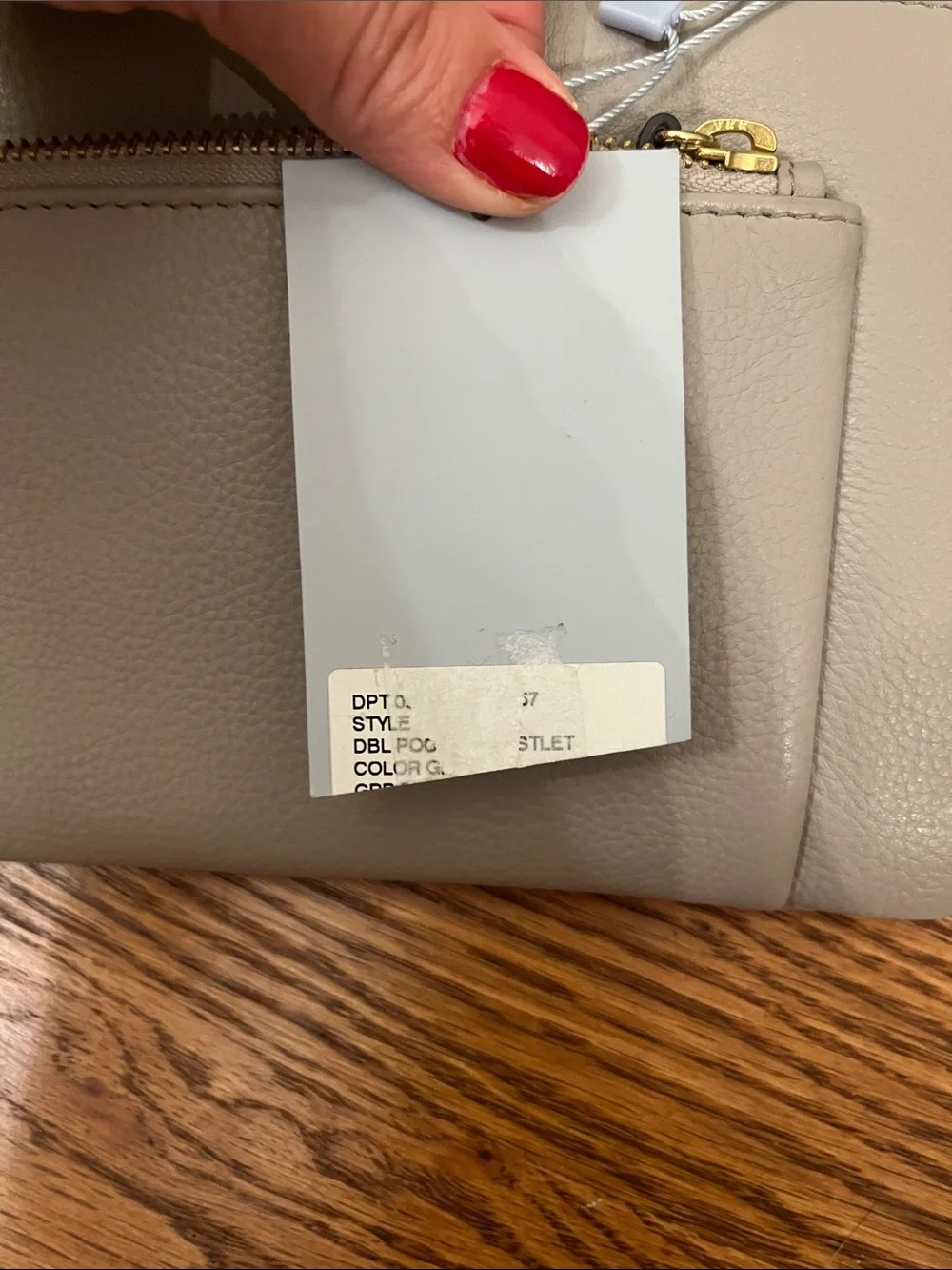 Antonio Melani NWT Gray 100% Leather Wristlet Clutch Zip Purse Luxury